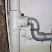 Abwasserrohre, Abwasser, Rohre, Verlegung, Rohrverlegung, Abwasserrohrverlegung, Wand, Kabel