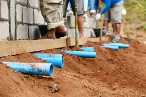 Wie eine Drainage aufgebaut ist, erfahren Sie bei Tipp zum Bau.