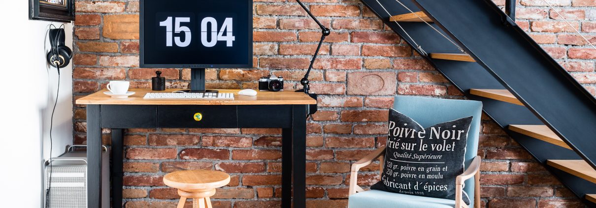 Tipp zum Bau erklärt Ihnen wie Sie bestenfalls einen Arbeitsplatz im Schlafzimmer arrangieren.