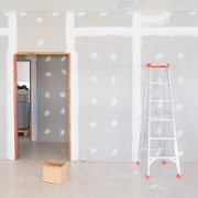 Wenn Sie Ihr Haus bauen, renovieren oder sanieren möchten, ist Tipp zum Bau eine gute Anlaufstelle, um sich über die anstehenden Arbeiten zu informieren. Wir beraten Sie in allen Bereich rund um das Bauen.