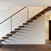 Tipp zum Bau zeigt Ihnen verschiedene Treppen für Ihren Wohnraum. Finden Sie eine stilvolle Treppe für Ihr Heim.