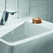 badarmaturen Über die berührungslose Armatur für Ihr Bad mit Barrierefreiheit informiert Sie Tipp zum Bau.