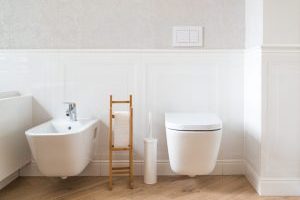 Tipp zum Bau informiert Sie über WC-Lüfter und ihre Unterschiede zu Badlüftern.