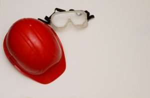 Lesen Sie bei Tipp zum Bau alles Wichtige zur richtigen Arbeitsschutz-Kleidung am Bau.