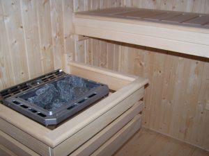 Saunasteine sind ein klassischer Bestandteil jeder Sauna. Erfahren Sie alles Wichtige zur Verwendung von Saunasteinen.