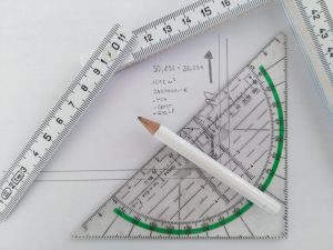 Erfahren Sie bei Tipp zum Bau welche Markierungsmittel sich für Ihr Messwerkzeug am besten eignet.