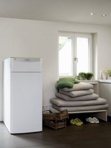 Tipp zum Bau zeigt Ihnen den Aufbau des Wärmespeichers auf.