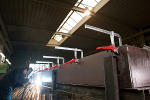 Über die Besonderheiten von Hebelzwingen informiert Sie Tipp-zum-Bau.