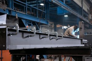 Tipp-zum-Bau informiert Sie über die Vorteile der U-förmigen Festbügel bei U-Zwingen.