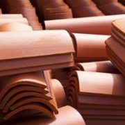 Über die Besonderheiten von Ziegel klärt Tipp zum Bau auf.