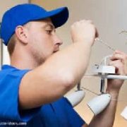 Elektroinstallateur Tipp zum Bau stellt Ihnen die Aufgabengebiete des Elektroinstallateurs vor.