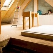 mansarddach Tipp zum Bau klärt Sie über die anfallenden Kosten beim Bau eines Mansarddachs auf.